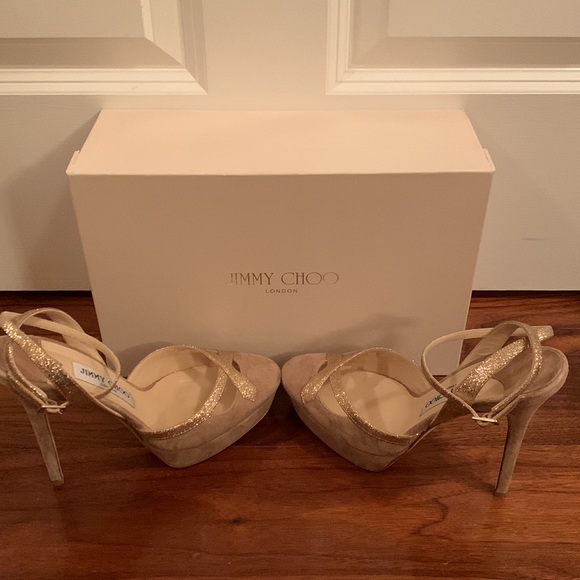 Jimmy Choo Quake Round Toe Heels - Picture 4 of 10